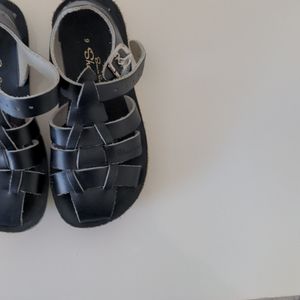 Saltwater sandals